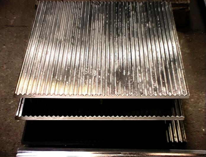 Wellenprofilierte Schleissbleche